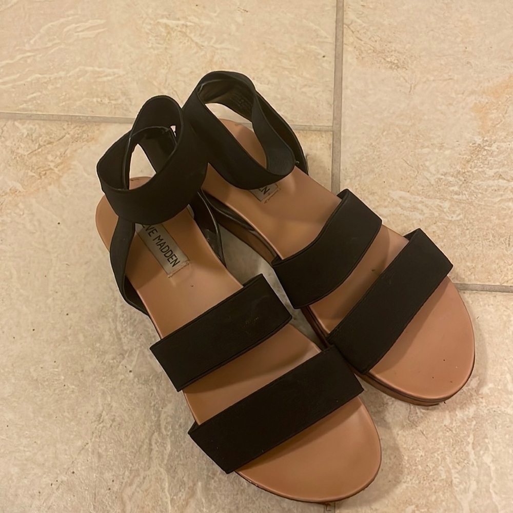 Ankle strap Steve Madden sandals
